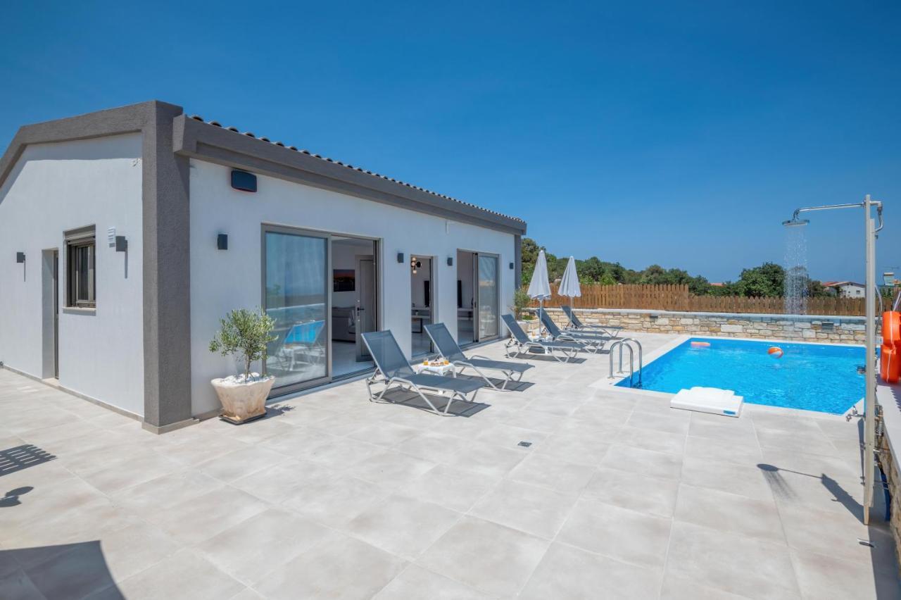 Halaro Villa يورانيون المظهر الخارجي الصورة
